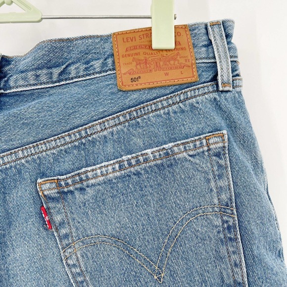 Levi's 501 Shorts Long Short Distressed Button Fly Jean Sz 30 Blue Cuffed Hem - Picture 6 of 10